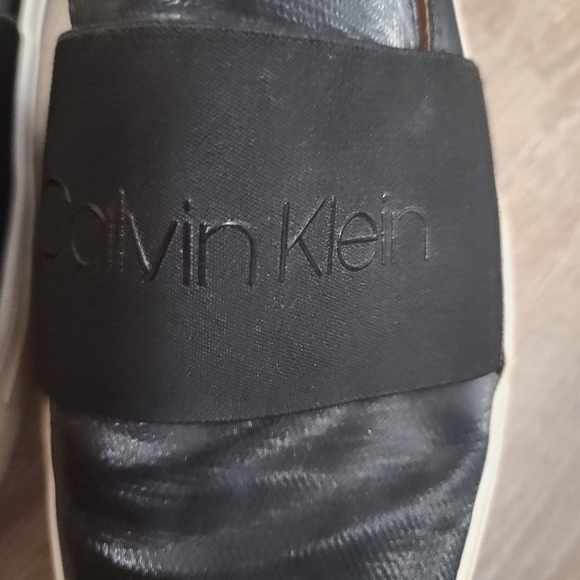 Calvin Klein Women's Slip On Loafer, Sz 7 - Picture 2 of 7